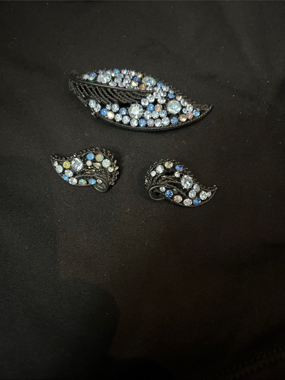 Sparkling Black and Rhinestone  Brooch w Clip Earrings Set/Signed Coro